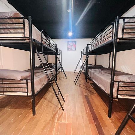 Patong Adventure Hostel Экстерьер фото